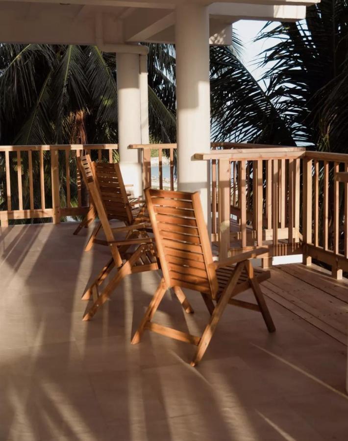 Coral Inn Тулусдгу Екстер'єр фото