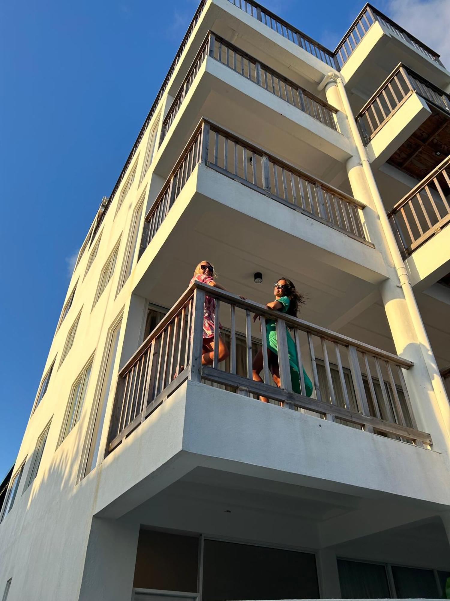 Coral Inn Тулусдгу Екстер'єр фото